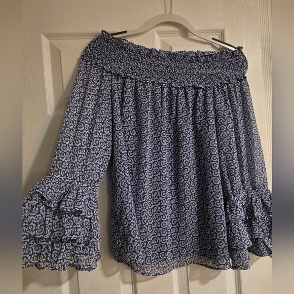 CeCe Blue Ruffle Sleeve Women's Top - Size Medium - Picture 2 of 4